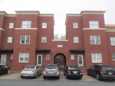 Main picture of 400 Clarice Ave