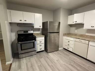 Main picture of 958 Effie Rd