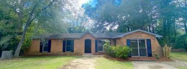 Main picture of 5002 Dodd Dr