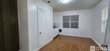 Main picture of 435 SW 33rd Ave