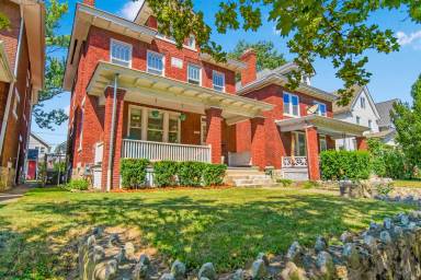 Main picture of 2351-2405 Summit St