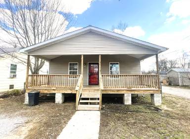 Main picture of 1816 S Holly St