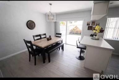 Main picture of 822 Sandtree Dr