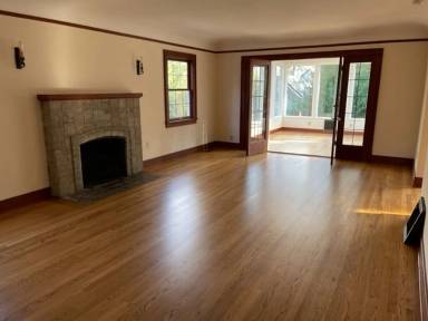 Main picture of 2556 Warren Ave N
