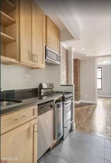 Main picture of 719 9th Ave