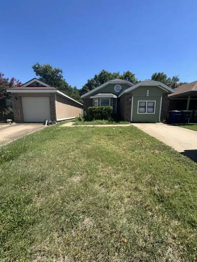 Main picture of 840 Mica Ln
