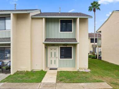 Main picture of 133 W Leslie Ln