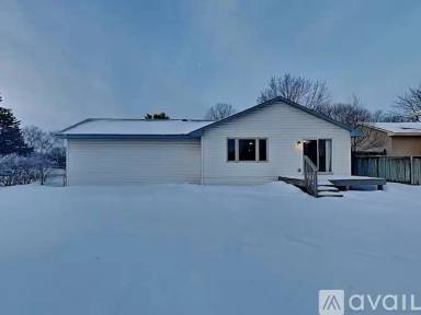 Main picture of 4337 Fremont Ave N