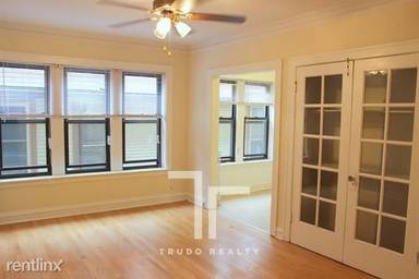 Main picture of 4641 N Paulina St