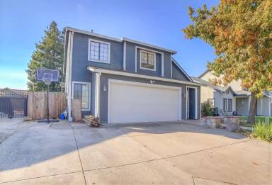Main picture of 8975 Bramblewood Way