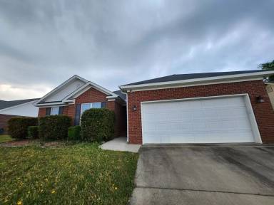 Main picture of 2004 Darwood Dr