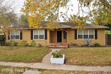 Main picture of 474 University Dr