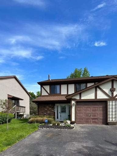 Main picture of 2150 Wildwood Ln