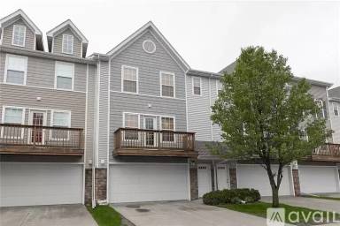 Main picture of Village at North Pointe