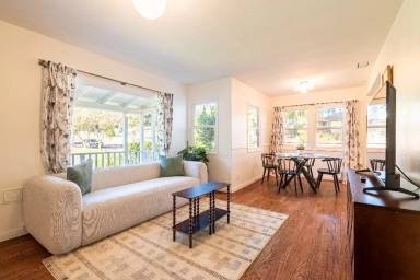 Main picture of 252 E Scenic Dr