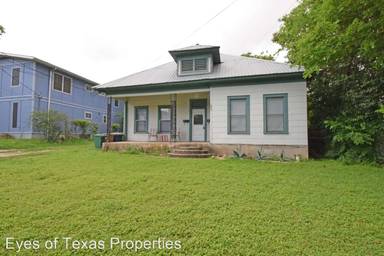 Main picture of 1003 Romeria Dr