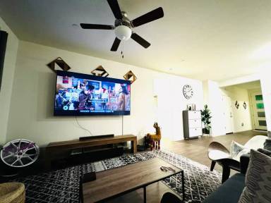 Main picture of 6598 E Lamona Ave