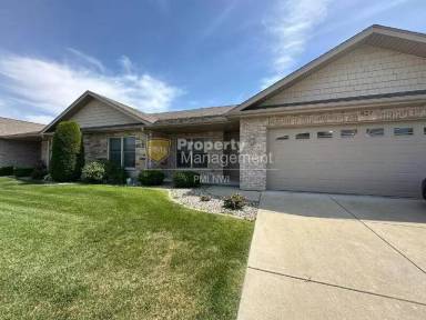 Main picture of 827 Veterans Ln