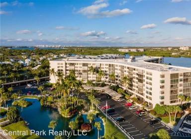 Main picture of Harbor Towers