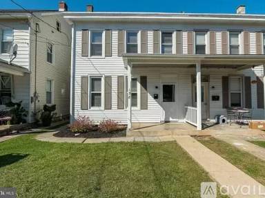 Main picture of 138 Washington Ave