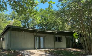 Main picture of 2302 Oxford Rd