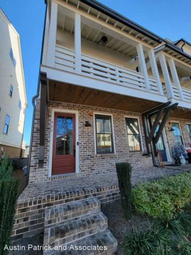Main picture of 425 Chandler Ln