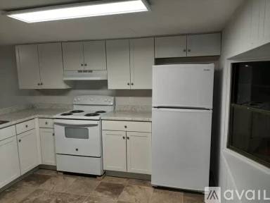 Main picture of 1 Montfort Ln
