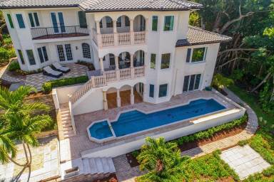 Main picture of 8 Saint Lucie Ct