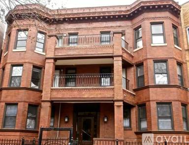 Main picture of 4927-29 N Winthrop Ave