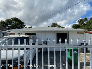 Main picture of 2910 NW 31st St