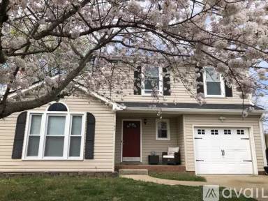Main picture of 182 Kings Deer Dr