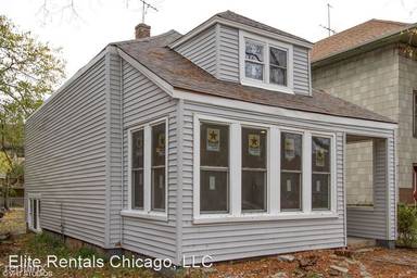 Main picture of 8050 S Saginaw Ave