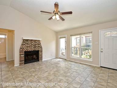 Main picture of 9404 Menchaca Rd