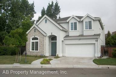 Main picture of 4447 Roscommon Way