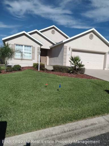 Main picture of 17408 SE 121st Cir