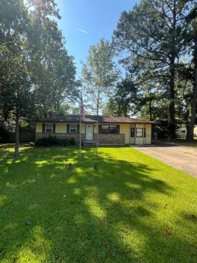 Main picture of 1423 Rebel Dr