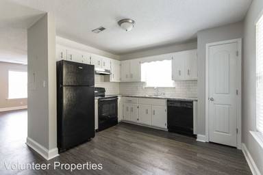 Main picture of Peachers Mill Court Townhouses