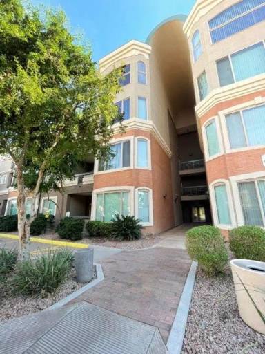 Main picture of Regatta Pointe