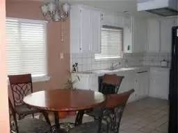 Main picture of 5491 Governor Cir