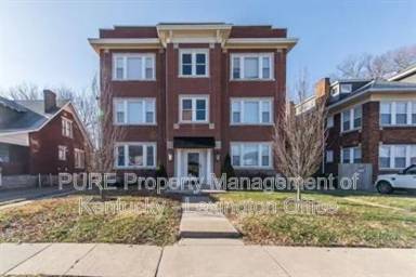 Main picture of 262 Kalmia Ave