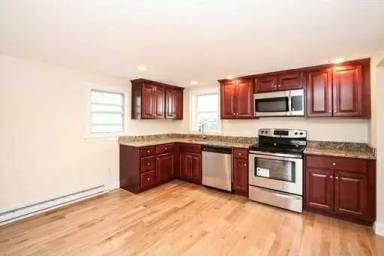 Main picture of 426 Saratoga St