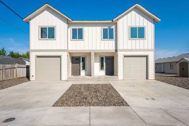 Main picture of 527 Canterbury Ln