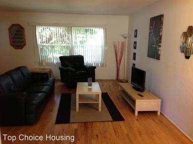 Main picture of 2032 Delaware Ave