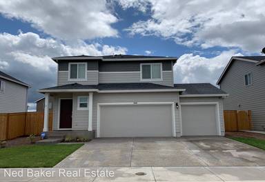 Main picture of 4948 Skylab Ave NE