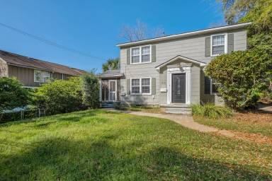 Main picture of 810 N Duval St