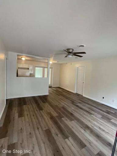 Main picture of 215 Alton Rd