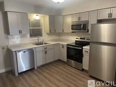 Main picture of 112 Pin Oak Dr