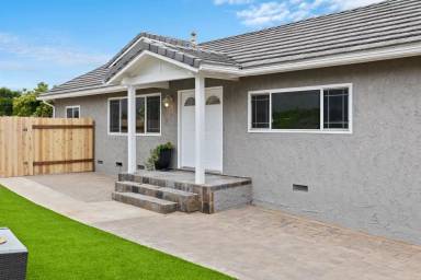 Main picture of 2486 Birchwood Way