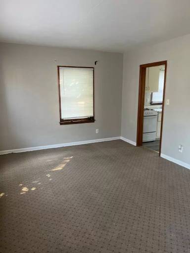 Main picture of 3328 Blackstone Ave