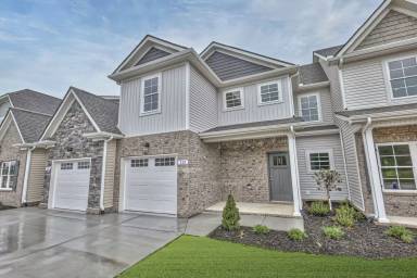 Main picture of 203 Creek Wood Rd